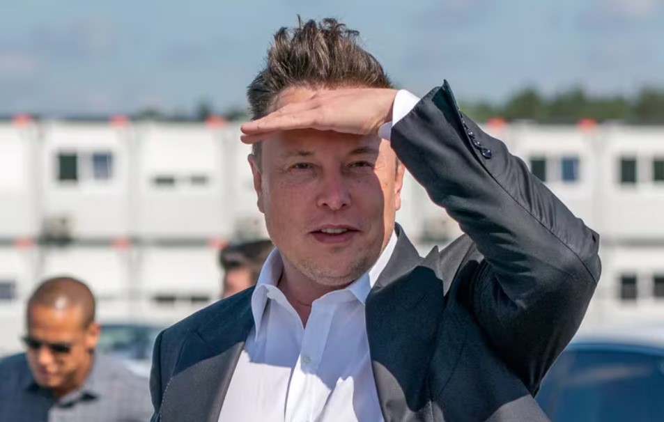 Elon Musk asegura que la electricidad no alcanzará