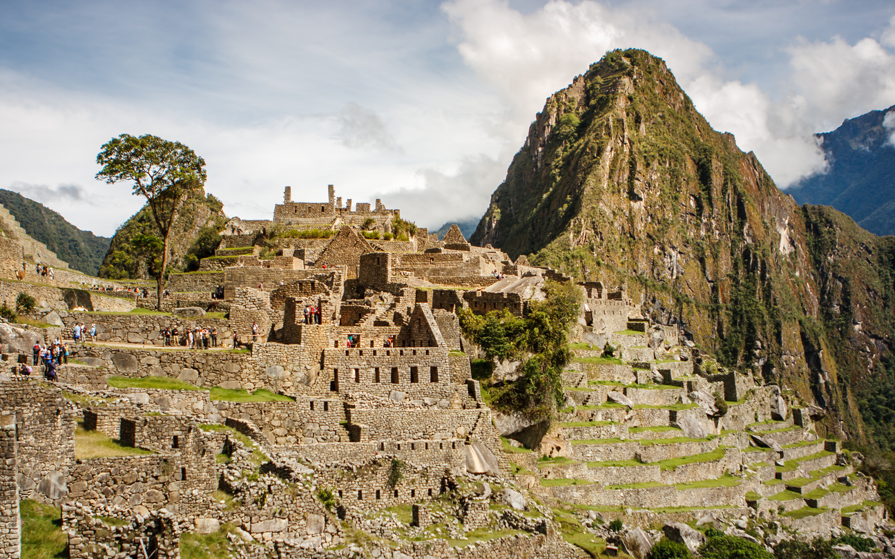 el nombre original de Machu Picchu que era utilizado por los antiguos incas sería en realidad Huayna Picchu