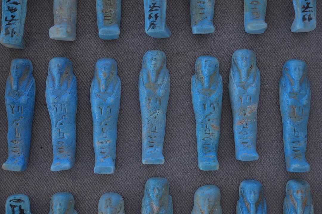 Objetos arqueológicos hallados en Egipto
