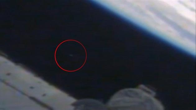 Avistan objeto volador no identificado en un video filmado por la NASA en la Estación Espacial Internacional-0