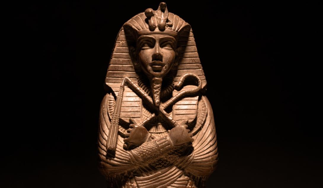 Egipto: descubren un cementerio de 3.500 años con un papiro del Libro de los Muertos-0
